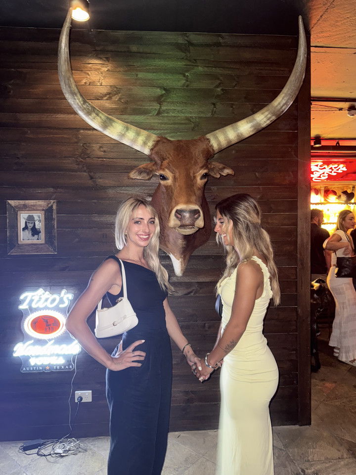 emelye.ender snapchat image archive image