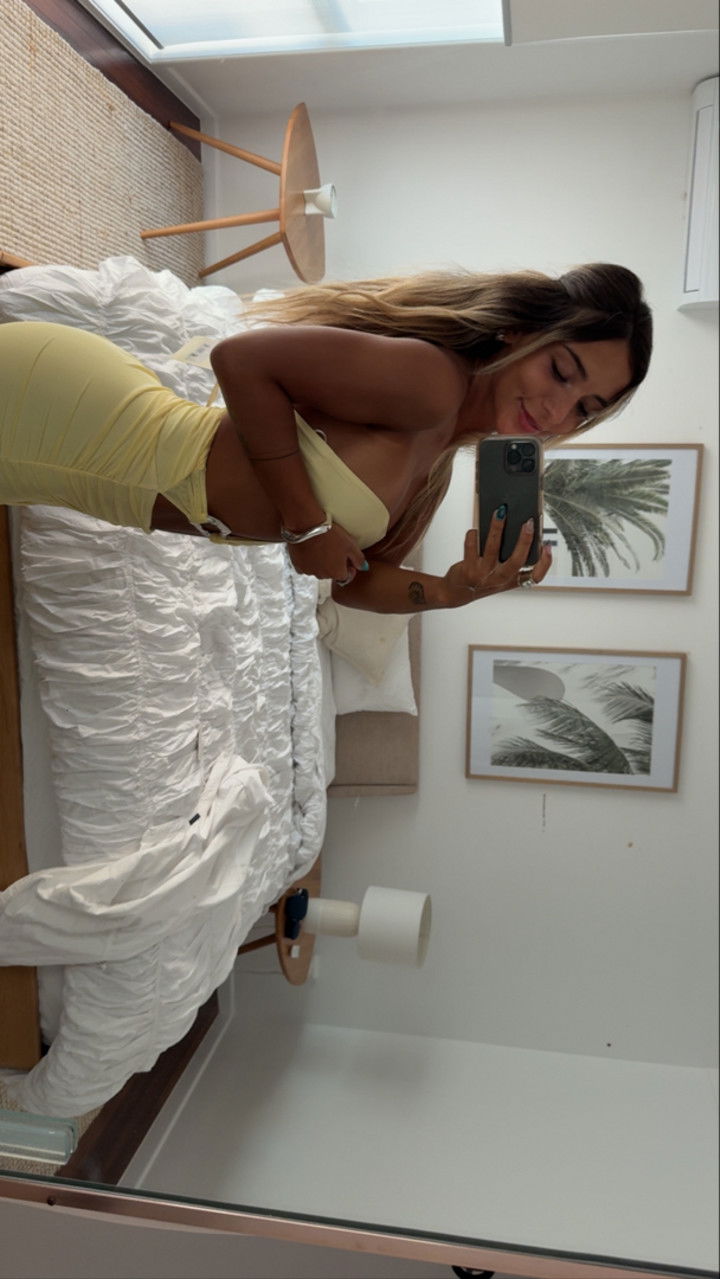 emelye.ender snapchat image archive image