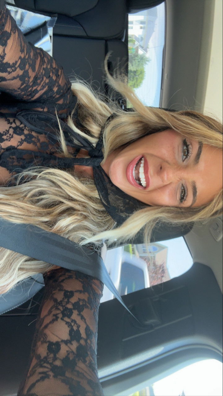 emelye.ender snapchat image archive image