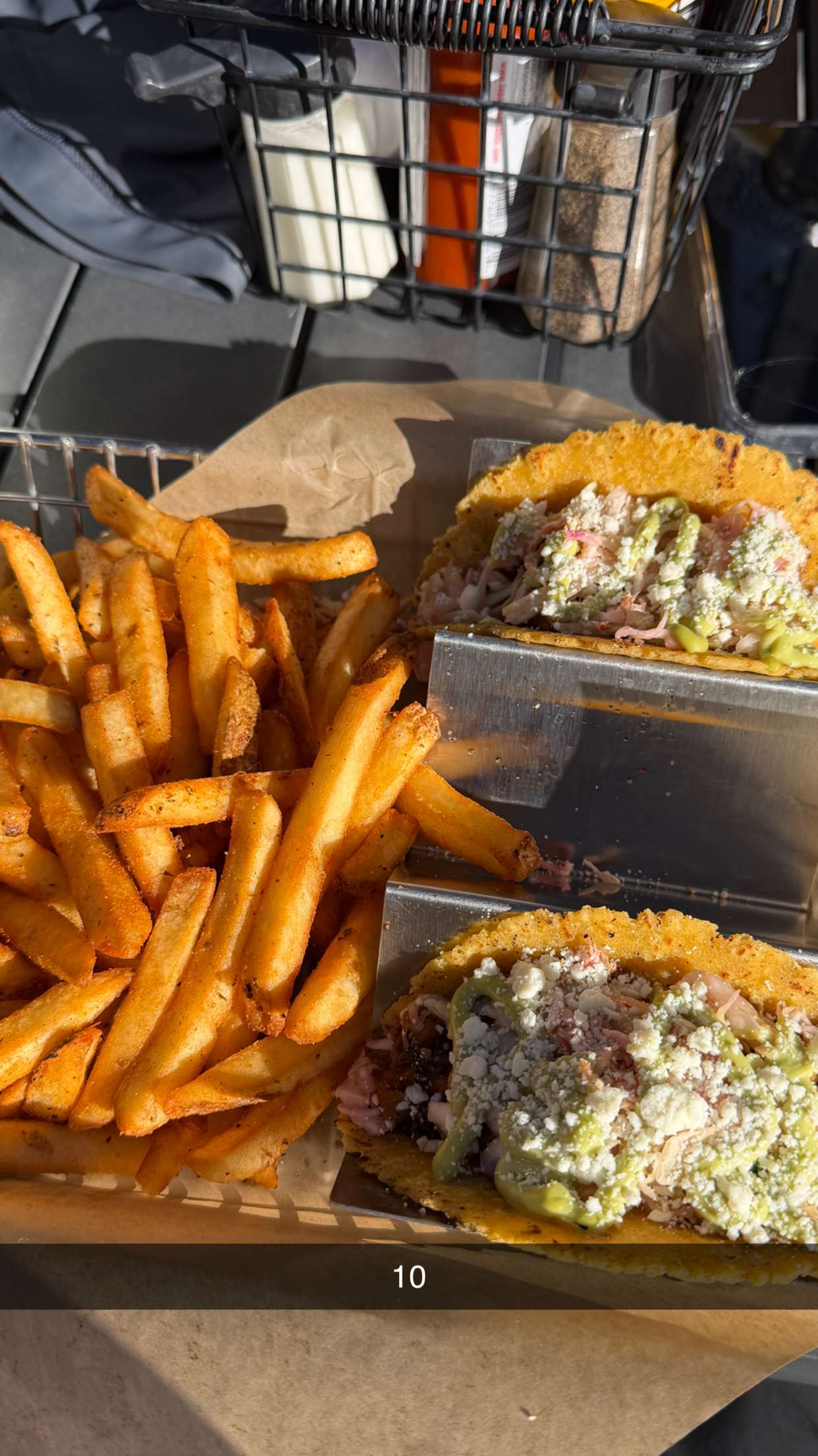 emelye.ender snapchat image archive image