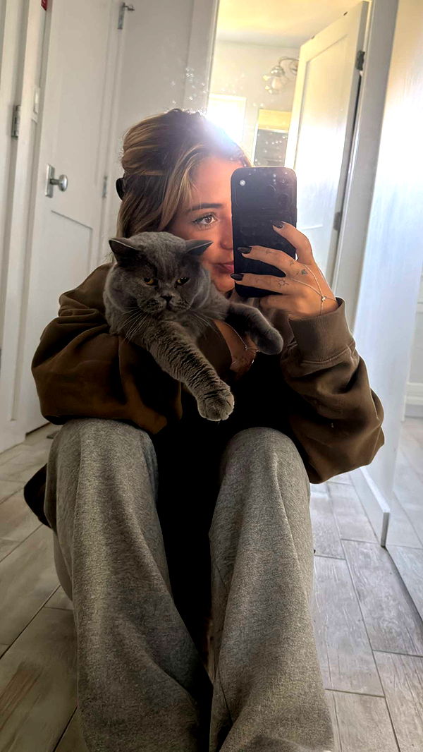 emelye.ender image ~ Altpins