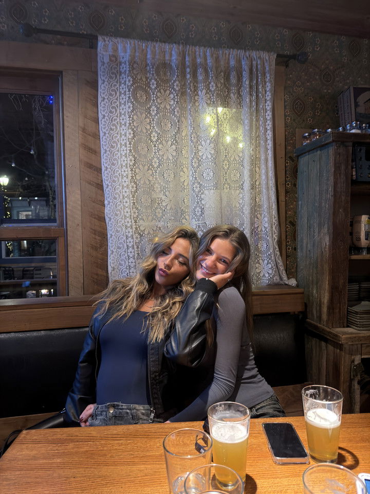 emelye.ender snapchat image archive image