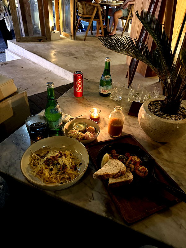 emelye.ender image ~ Altpins