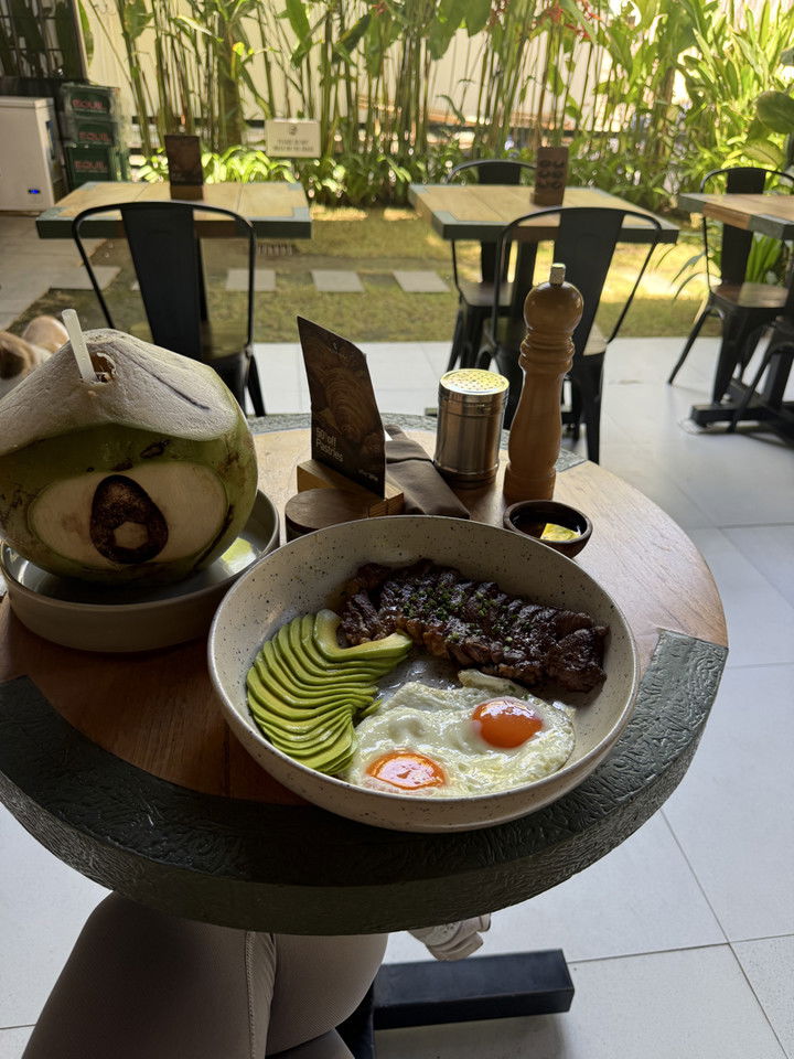 emelye.ender snapchat image archive image