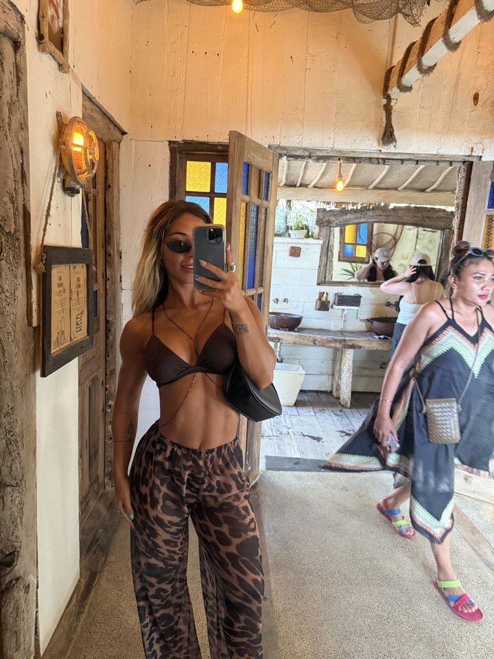 emelye.ender snapchat image archive image