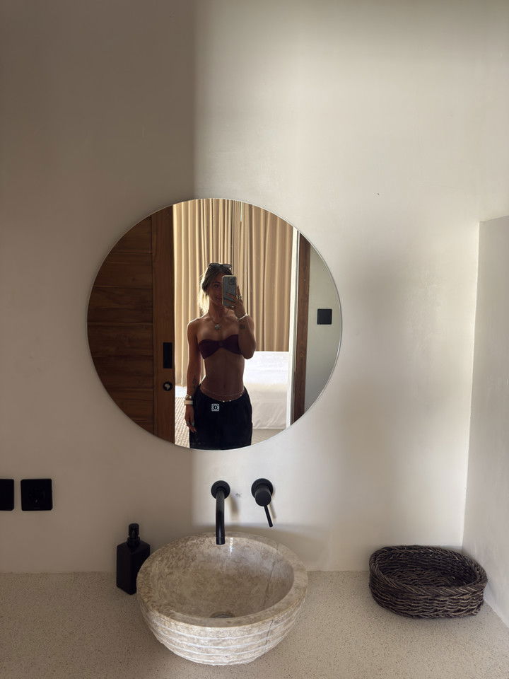 emelye.ender snapchat image archive image