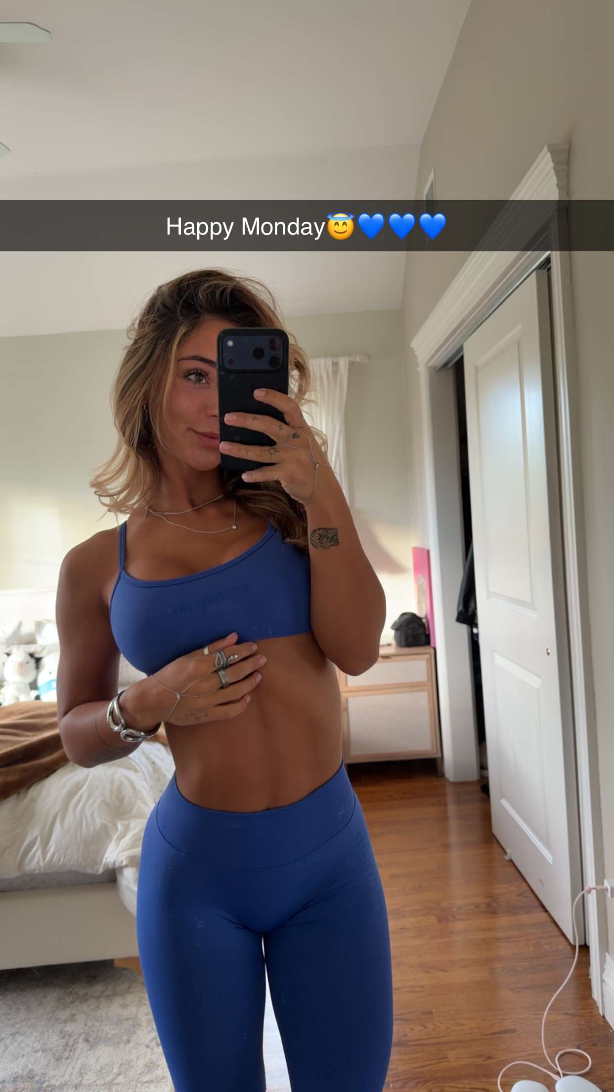 emelye.ender snapchat image archive image