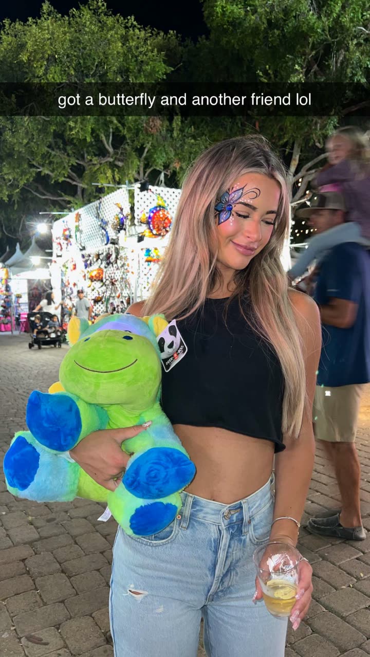 emilyelizabbeth snapchat image archive image