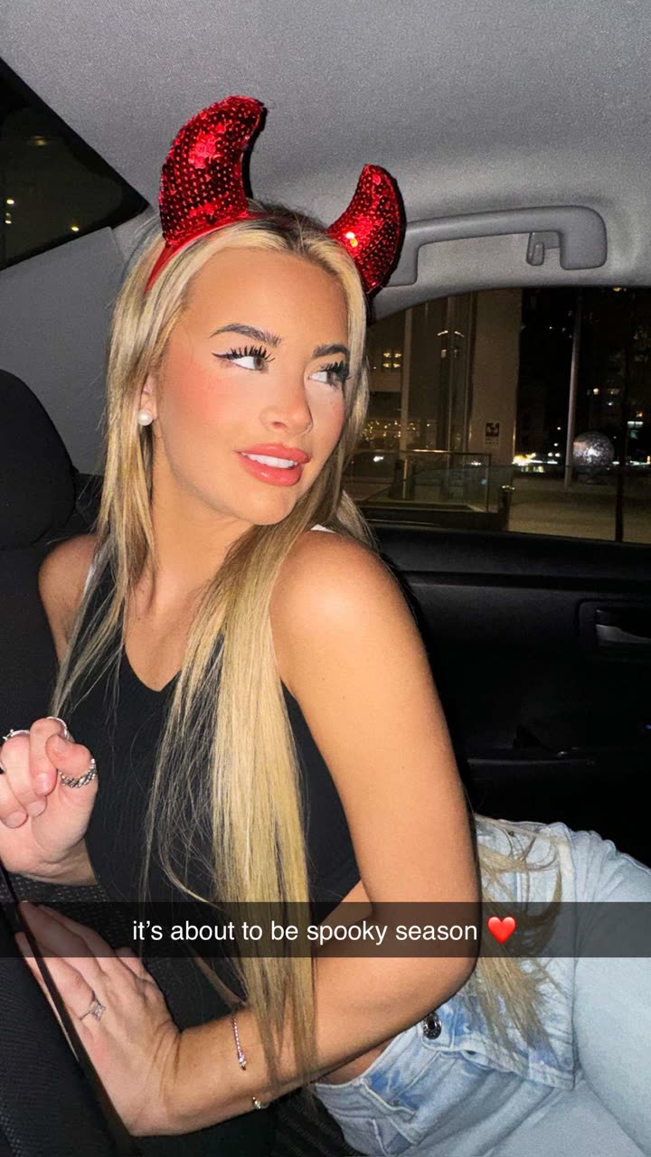 emilyelizabbeth snapchat image archive image