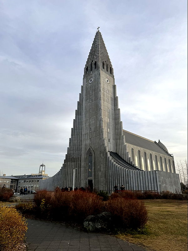 emilyelizabbeth image ~ Altpins