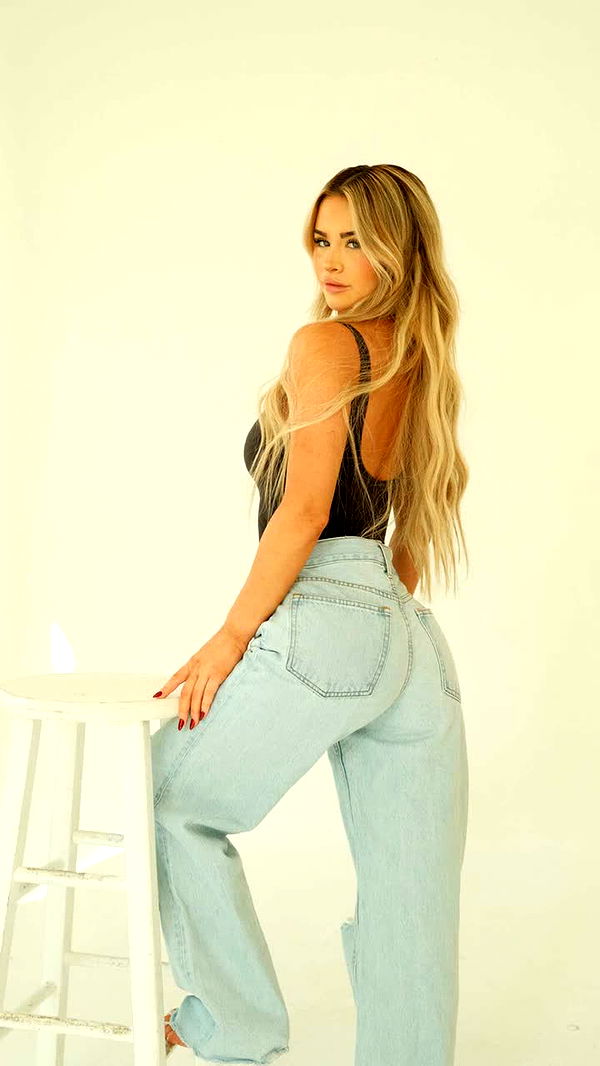 emilyelizabbeth image ~ Altpins