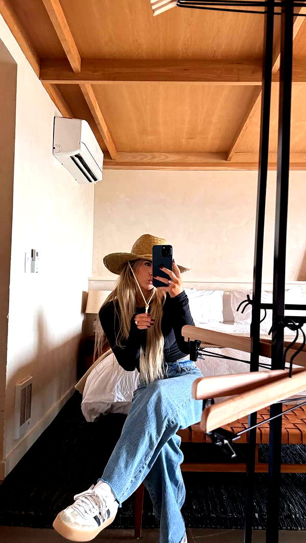 emilyelizabbeth image ~ Altpins