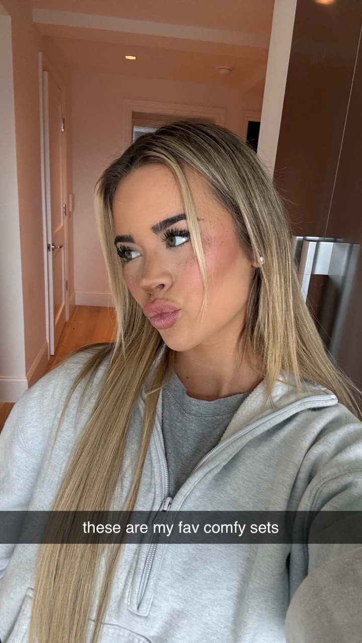 emilyelizabbeth snapchat image archive image