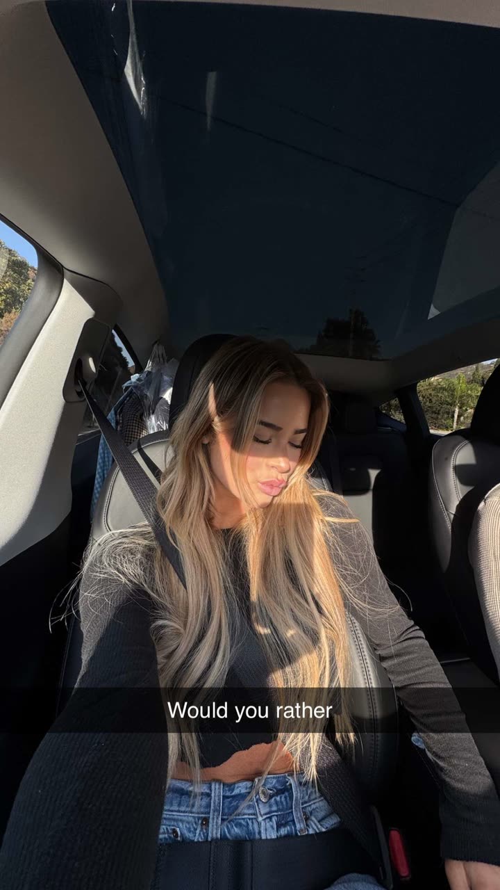 emilyelizabbeth snapchat image archive image