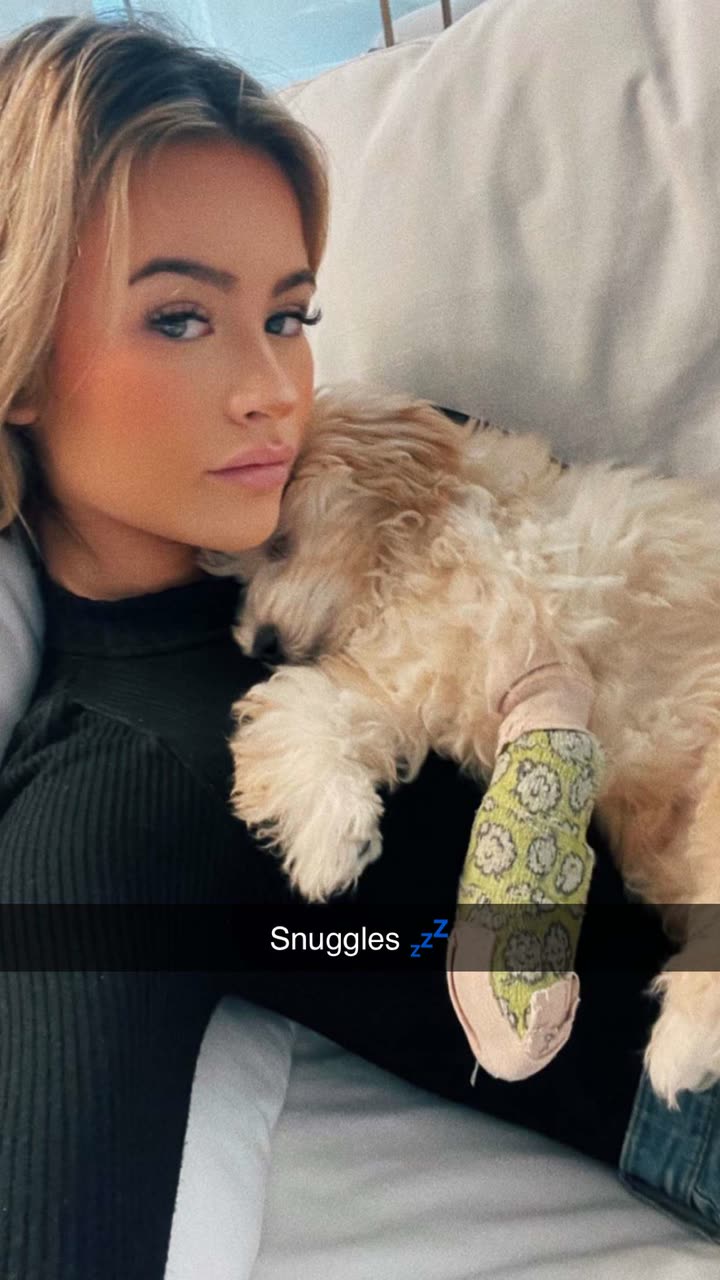 emilyelizabbeth snapchat image archive image