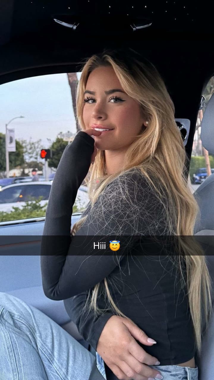 emilyelizabbeth snapchat image archive image