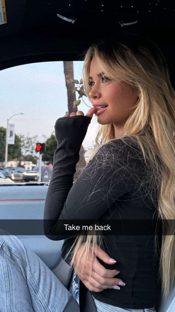 emilyelizabbeth snapchat image archive image