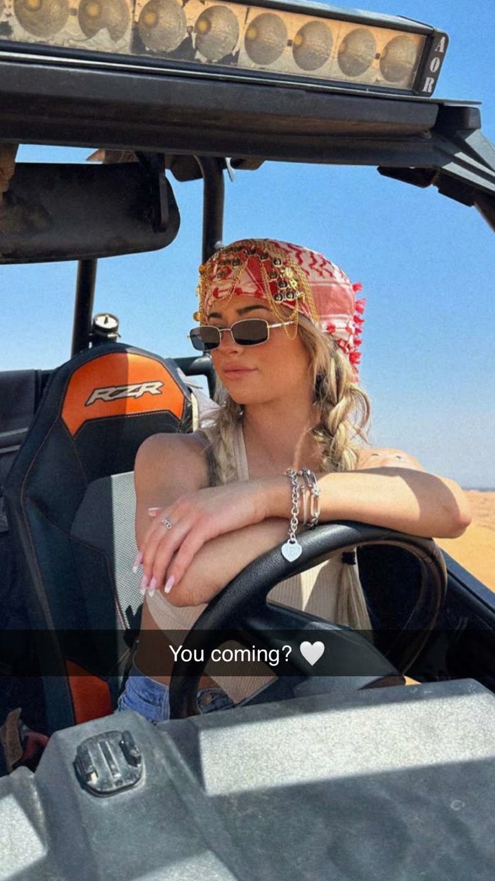 emilyelizabbeth snapchat image archive image