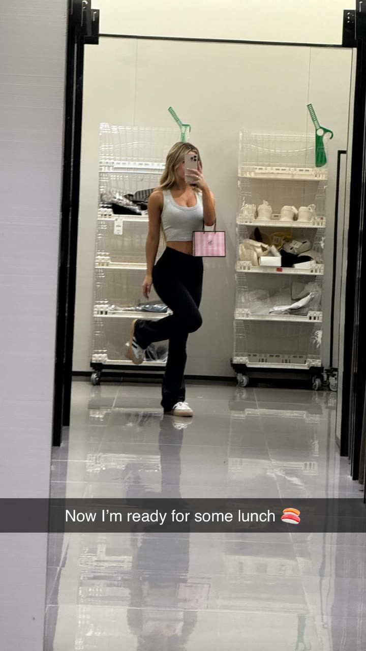 emilyelizabbeth snapchat image archive image