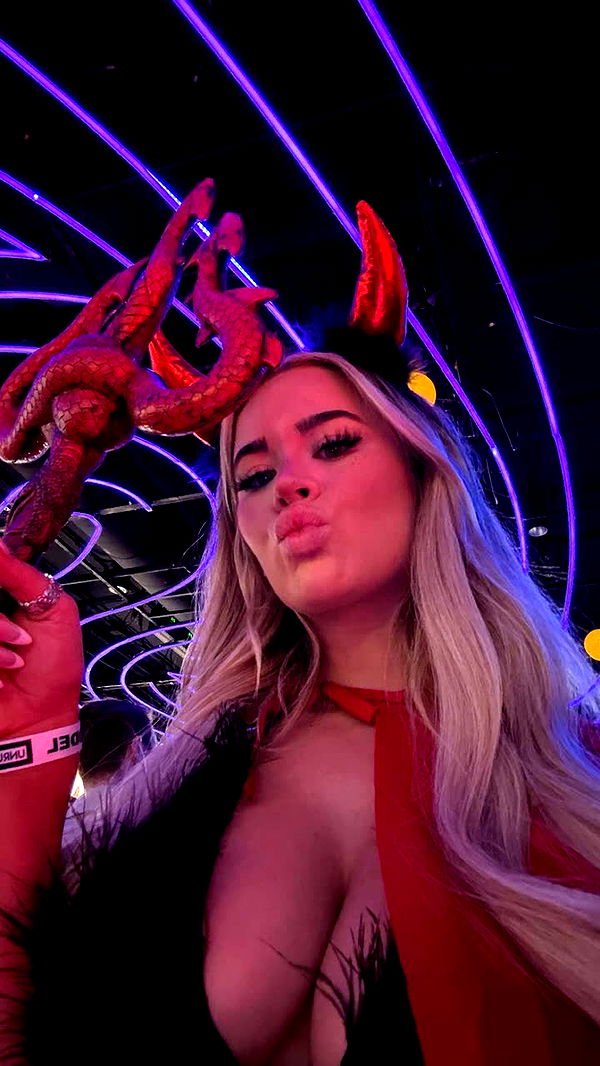 emilyelizabbeth image ~ Altpins