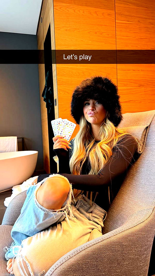 emilyelizabbeth image ~ Altpins