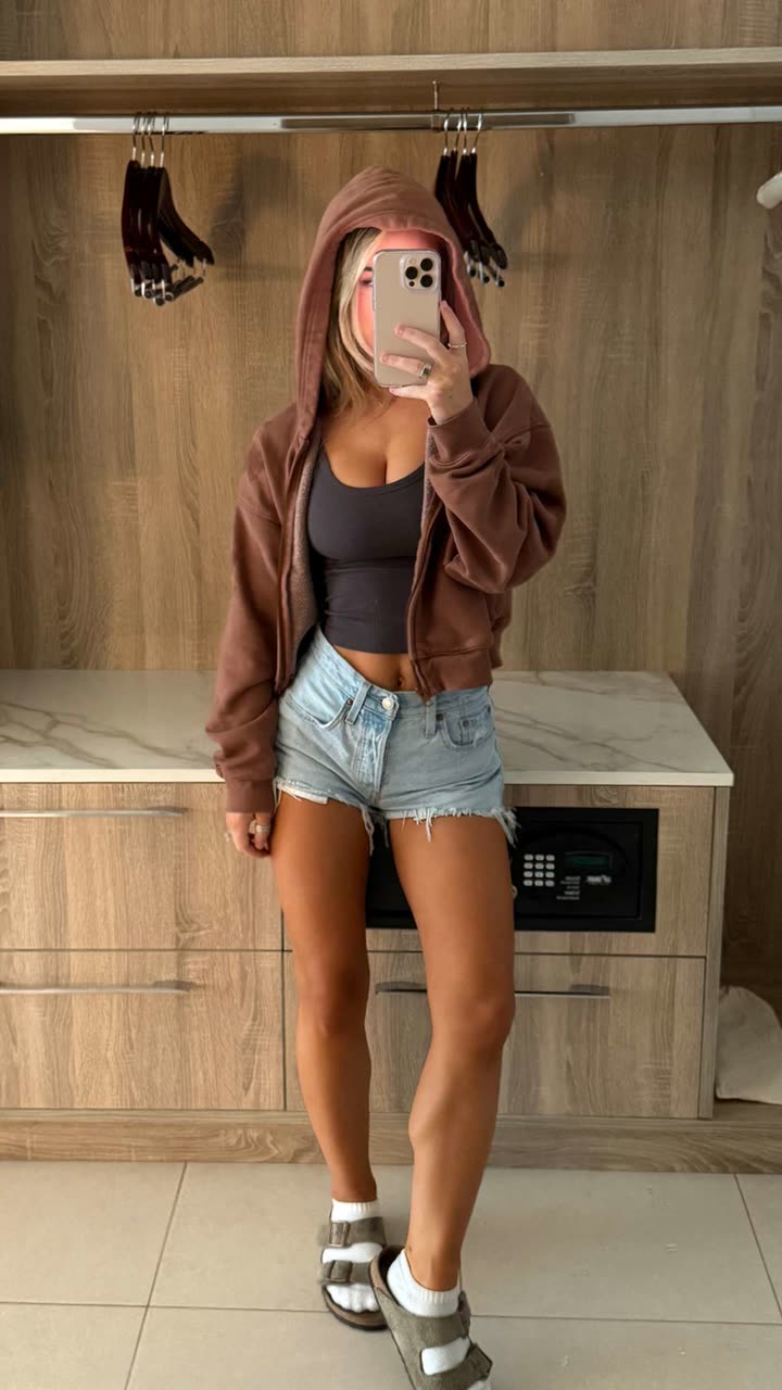 emilyelizabbeth snapchat image archive image