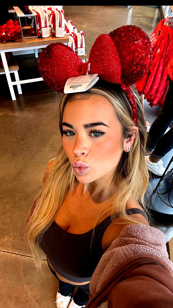 emilyelizabbeth image ~ Altpins