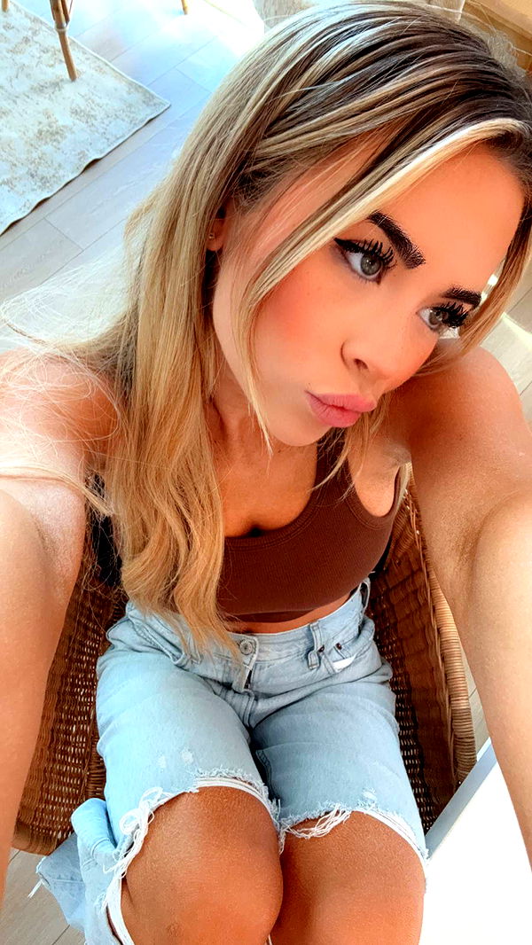 emilyelizabbeth image ~ Altpins