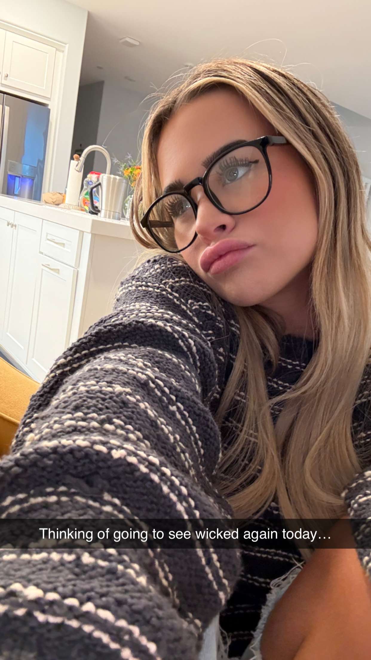 emilyelizabbeth snapchat image archive image