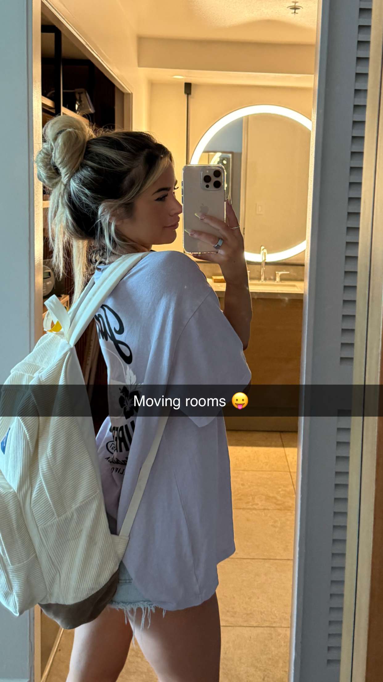 emilyelizabbeth snapchat image archive image