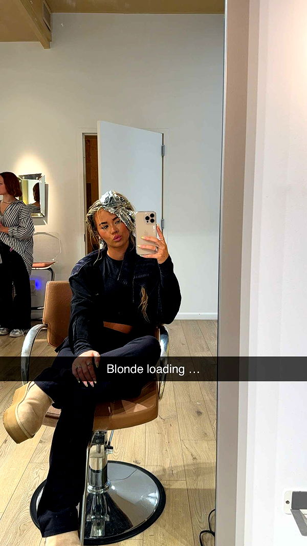 emilyelizabbeth image ~ Altpins