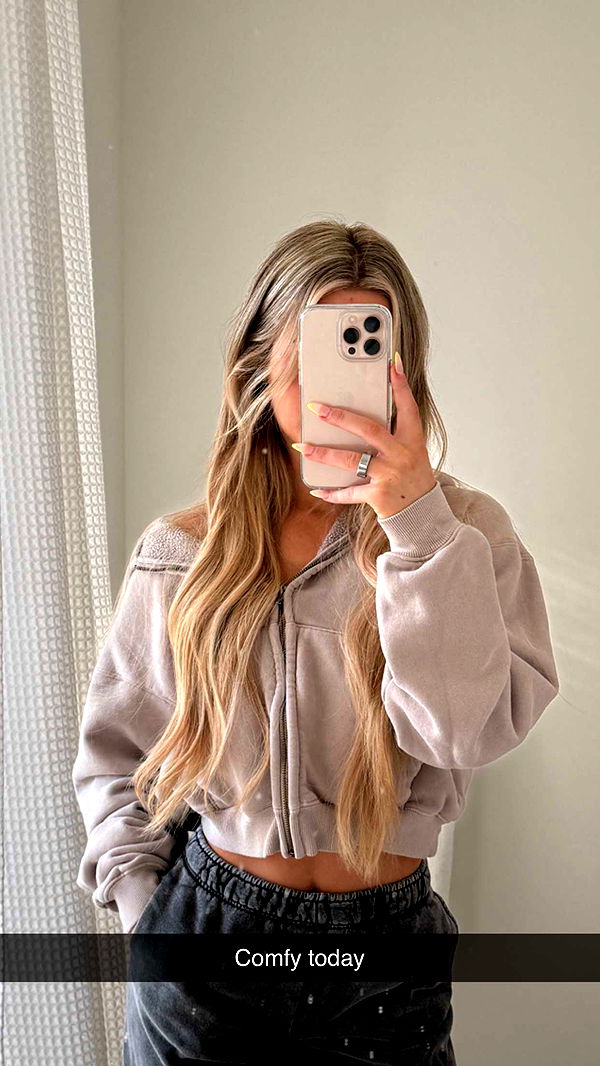 emilyelizabbeth image ~ Altpins