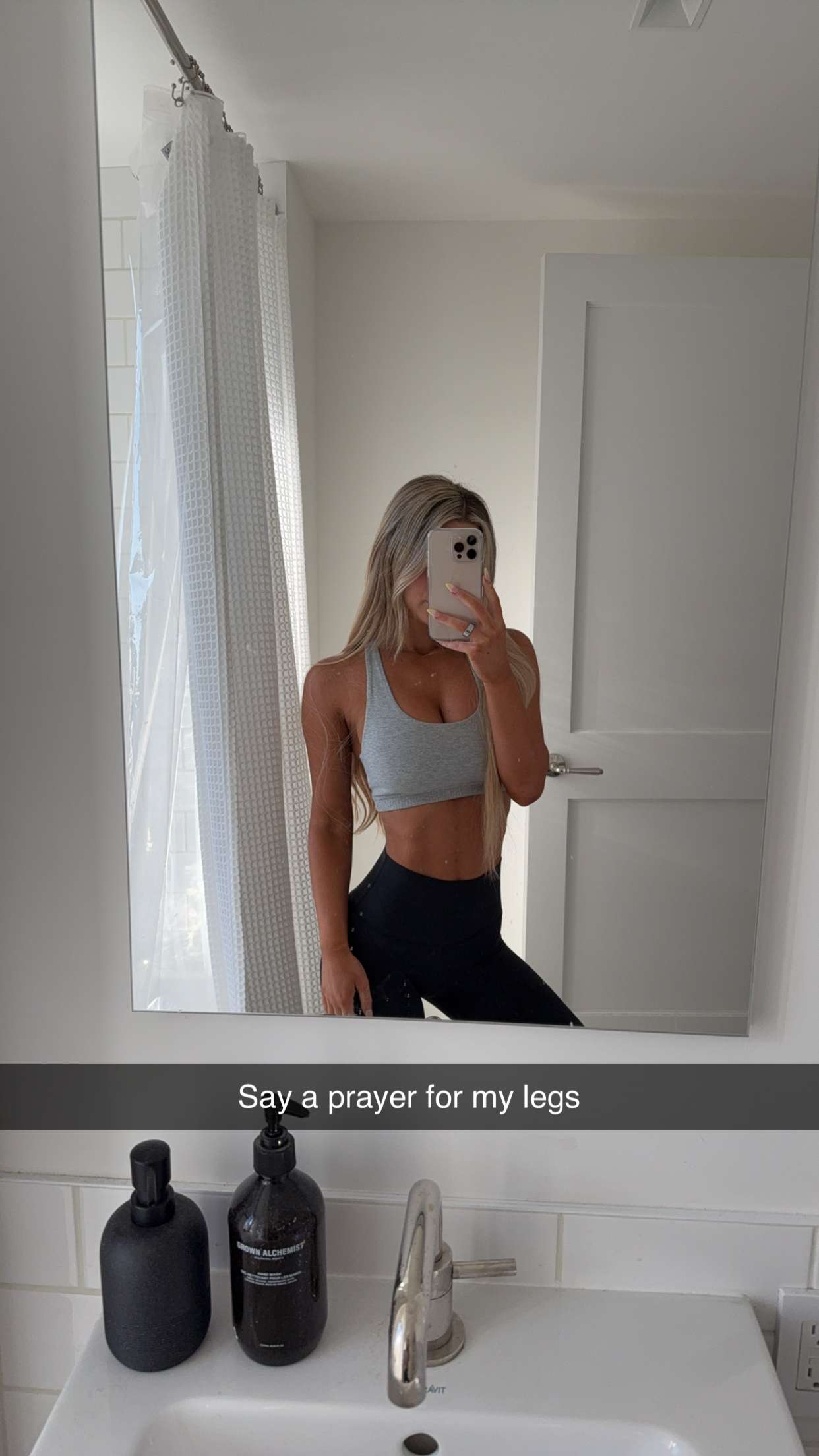 emilyelizabbeth snapchat image archive image