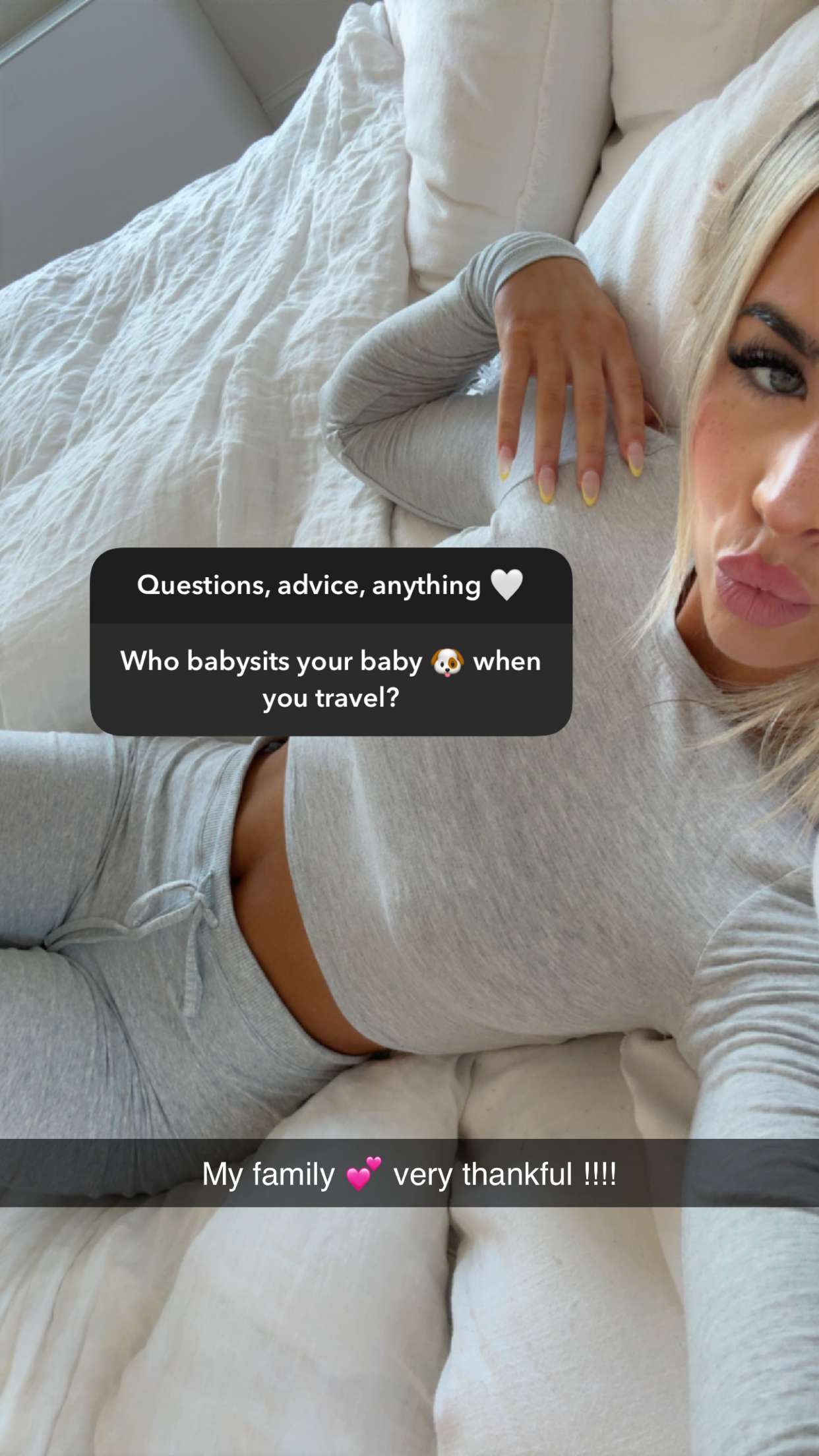 emilyelizabbeth snapchat image archive image