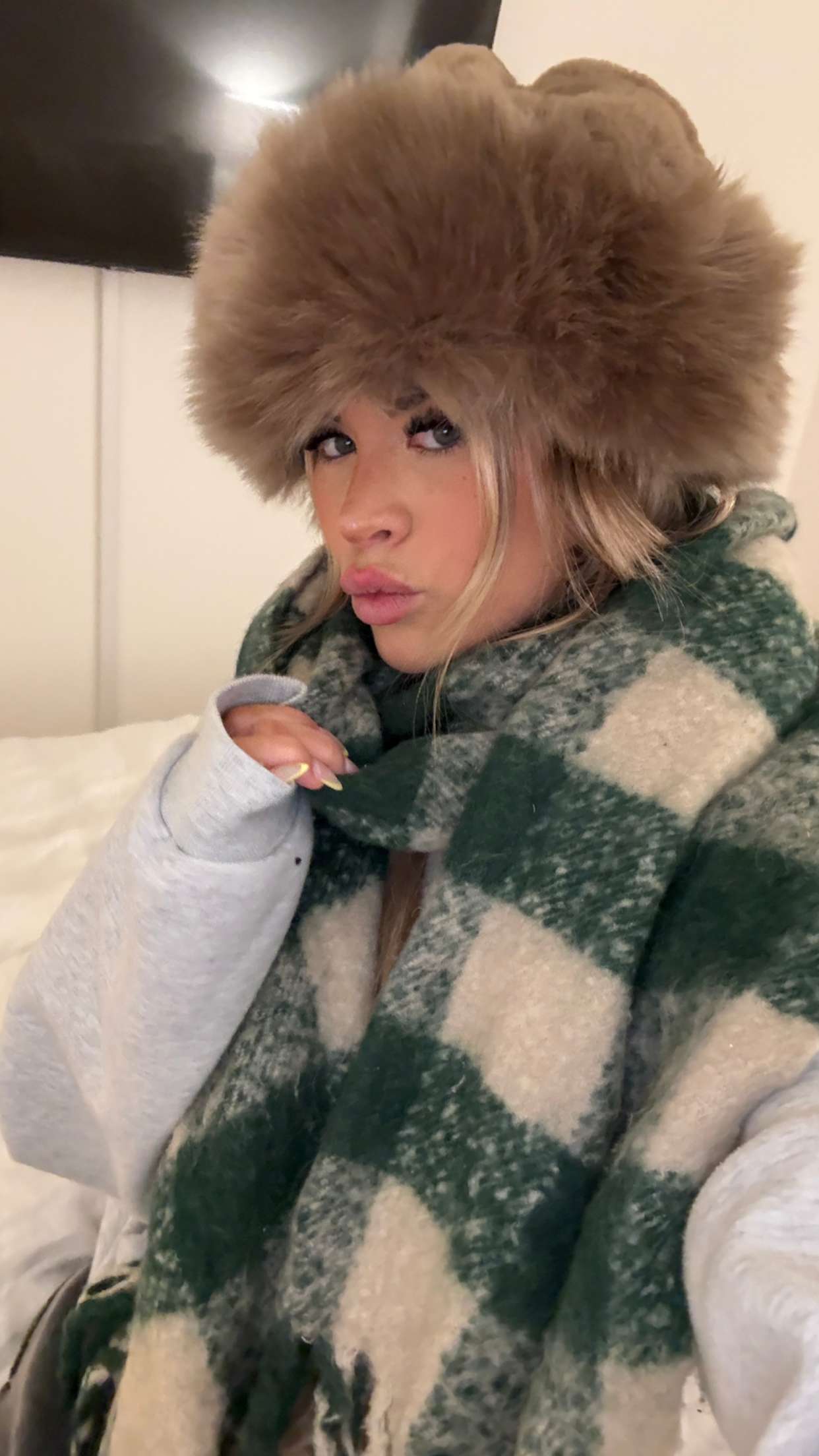 emilyelizabbeth snapchat image archive image