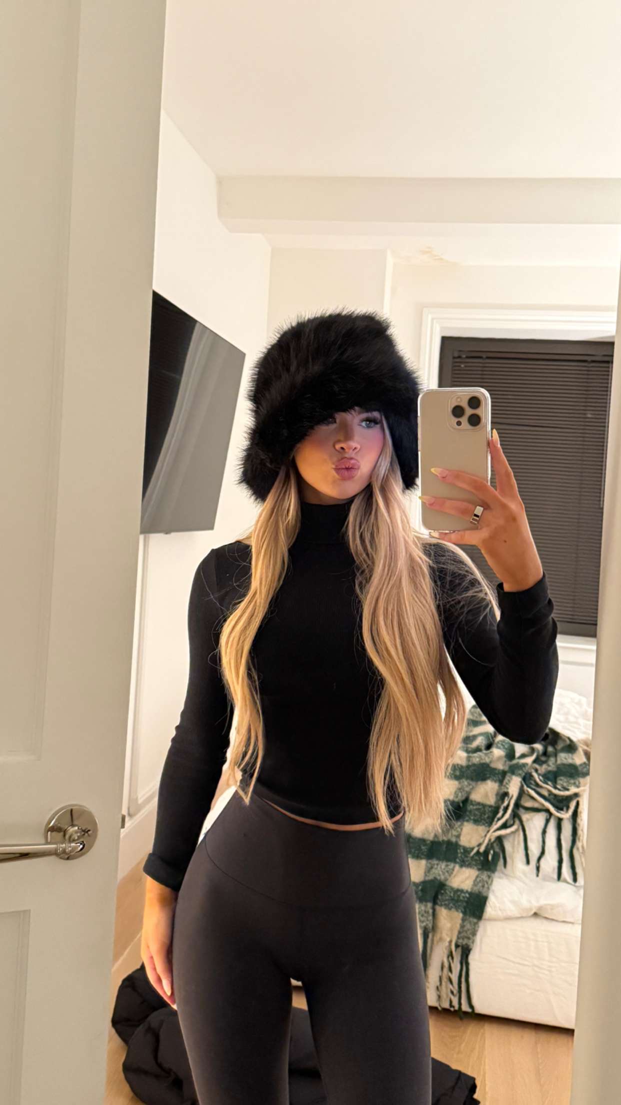 emilyelizabbeth snapchat image archive image