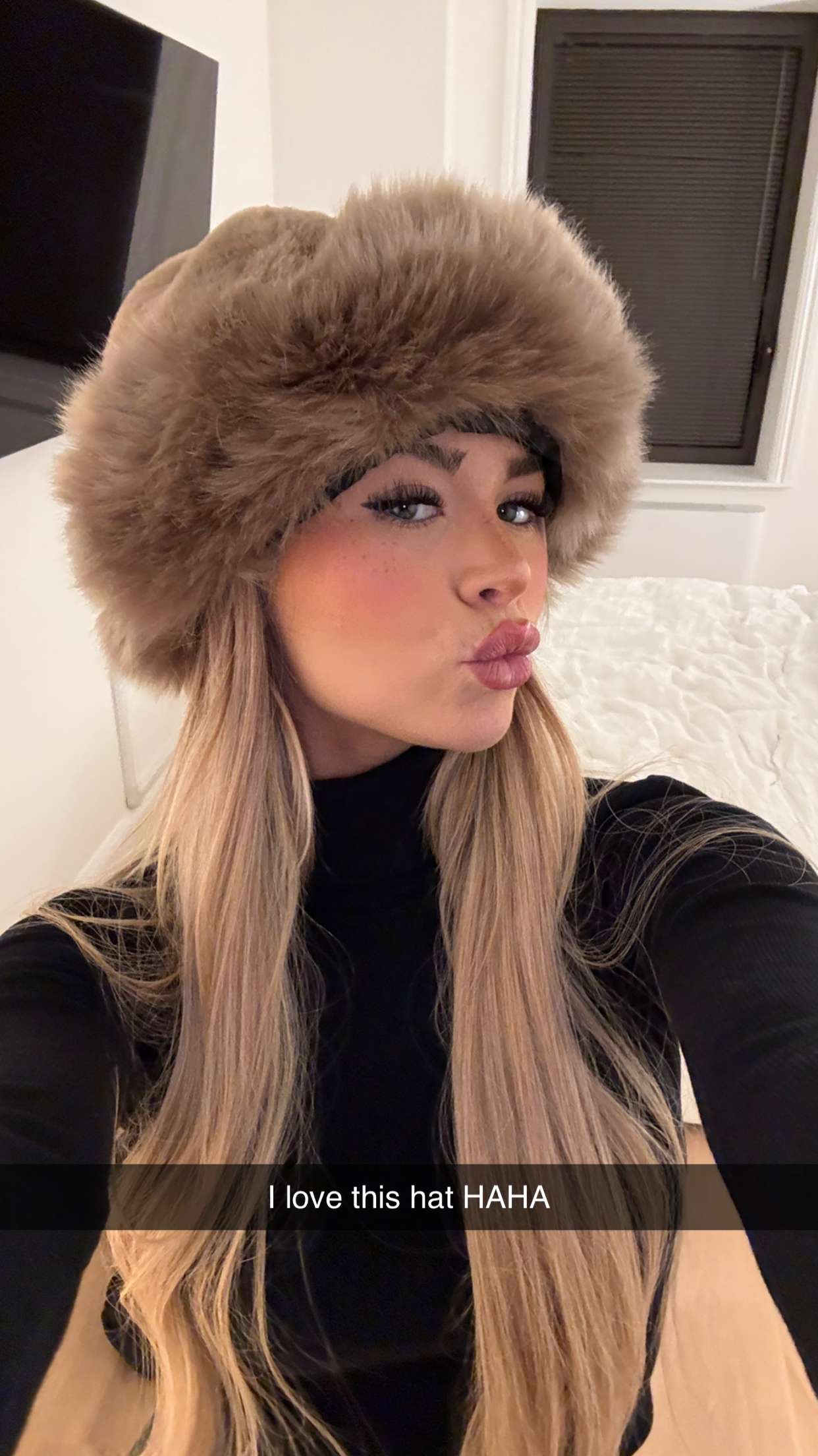 emilyelizabbeth snapchat image archive image