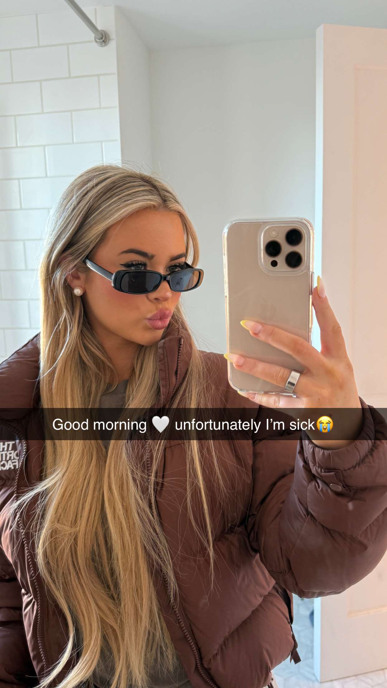 emilyelizabbeth snapchat image archive image