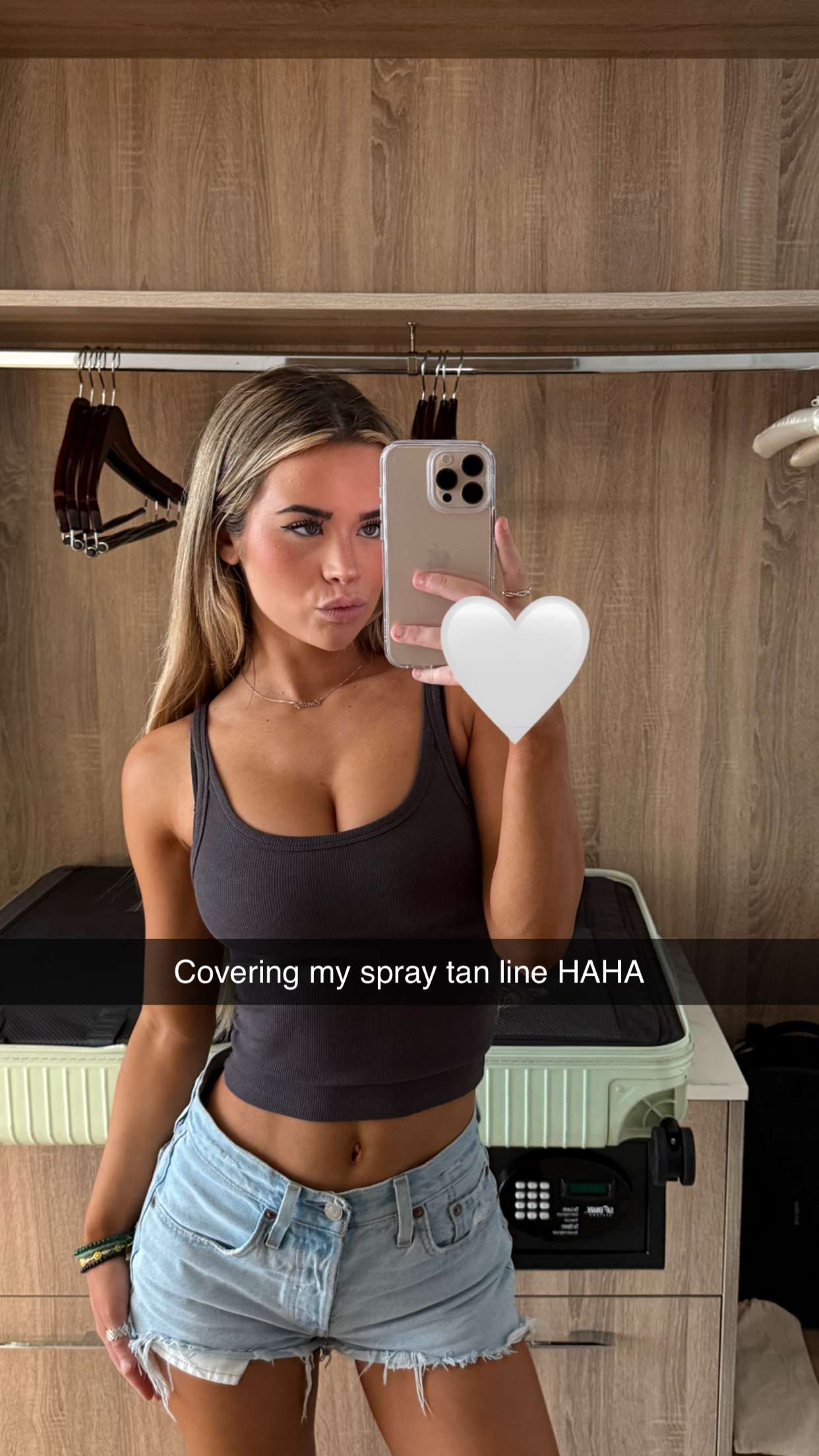 emilyelizabbeth snapchat image archive image