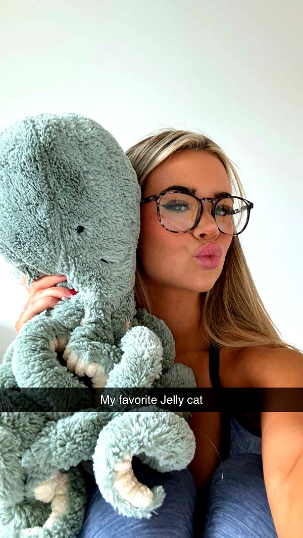 emilyelizabbeth image ~ Altpins