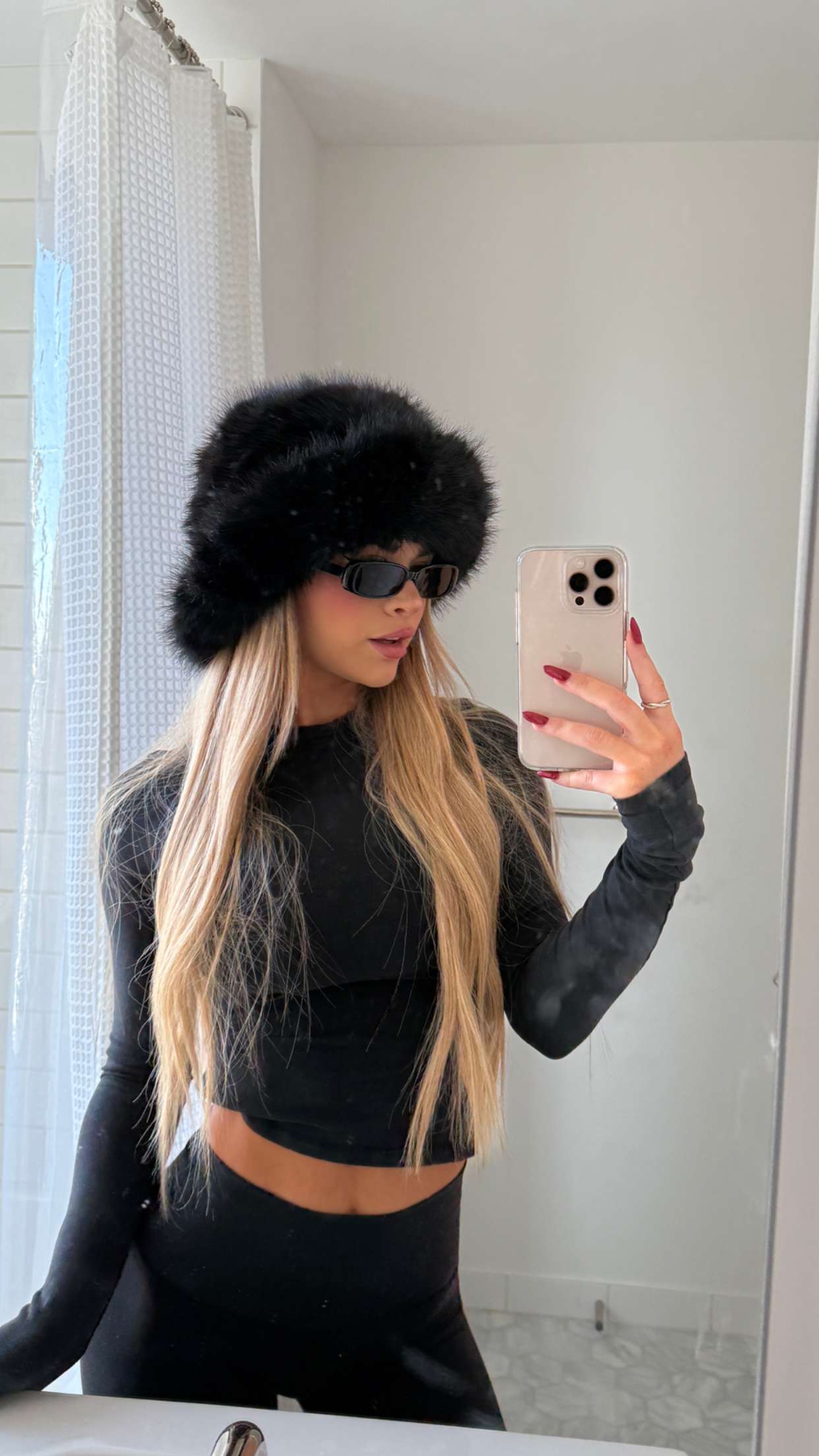 emilyelizabbeth snapchat image archive image