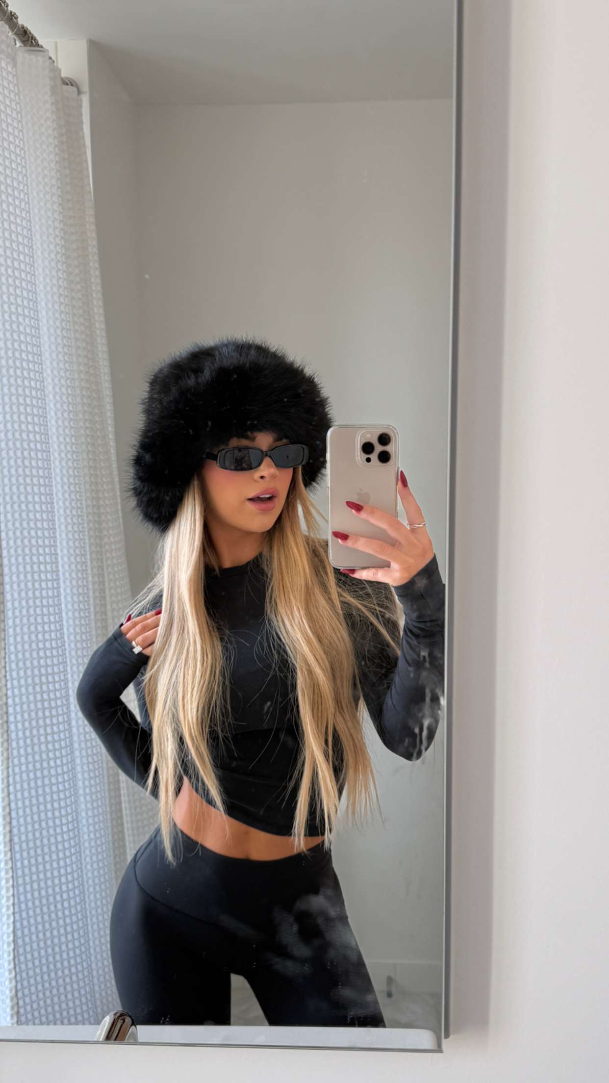 emilyelizabbeth snapchat image archive image