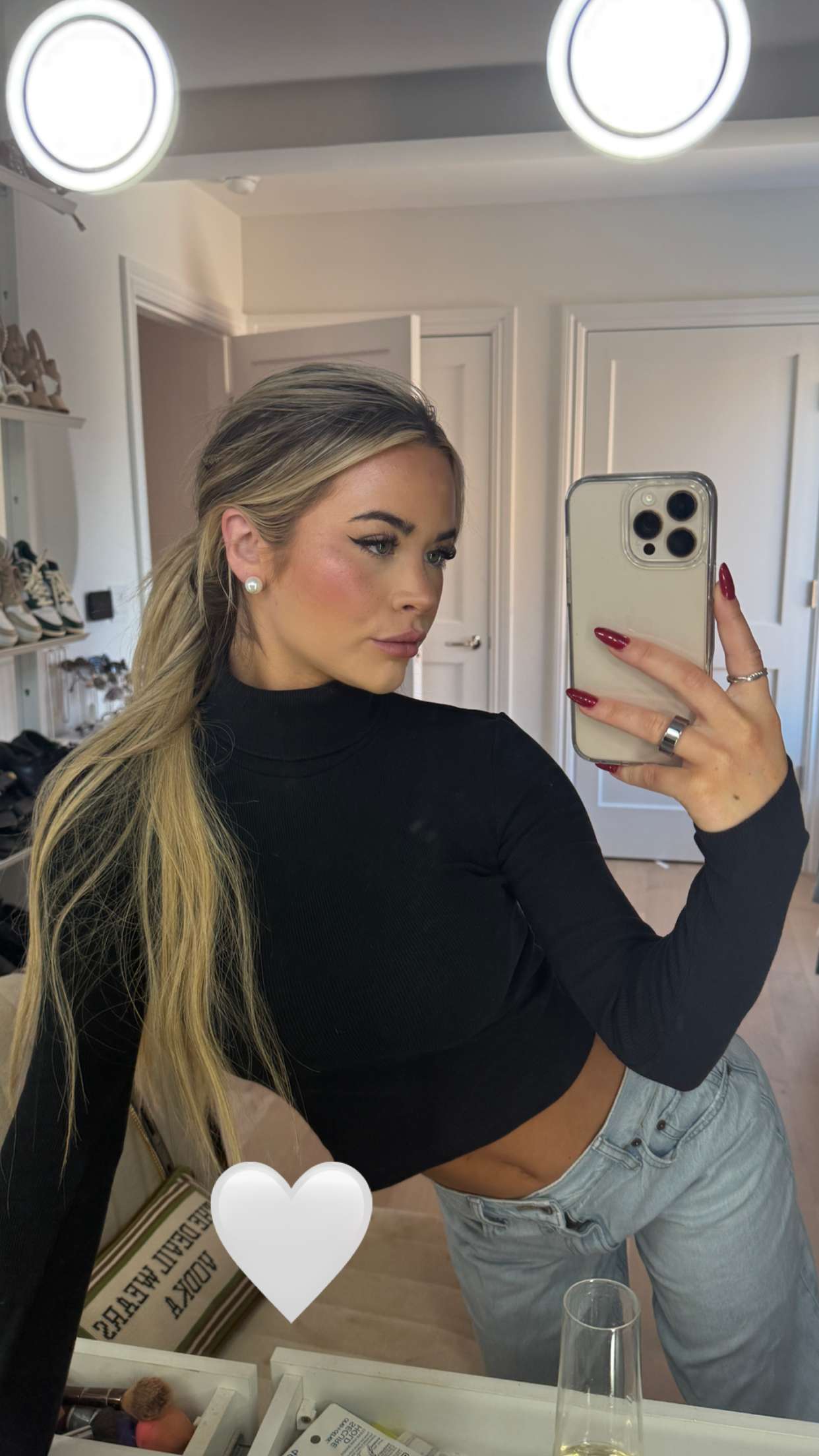 emilyelizabbeth snapchat image archive image