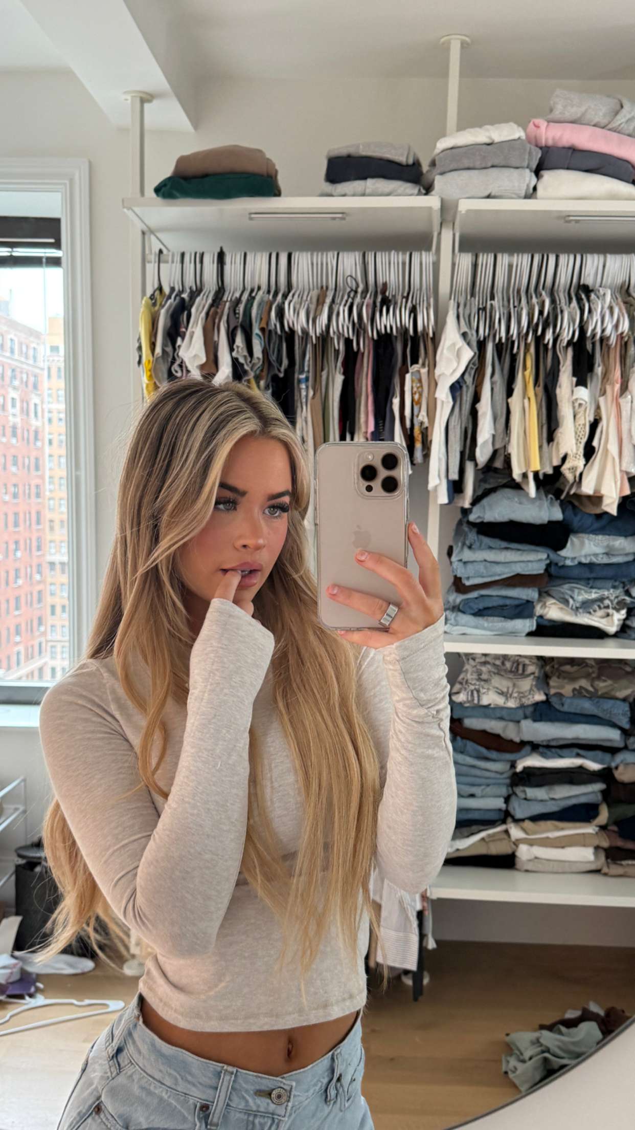 emilyelizabbeth snapchat image archive image