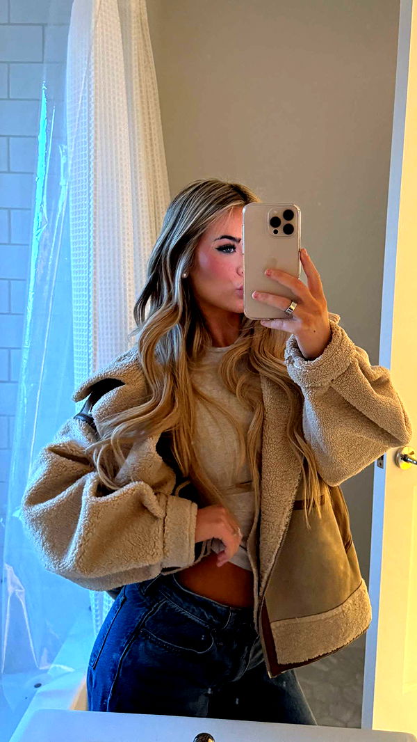 emilyelizabbeth image ~ Altpins