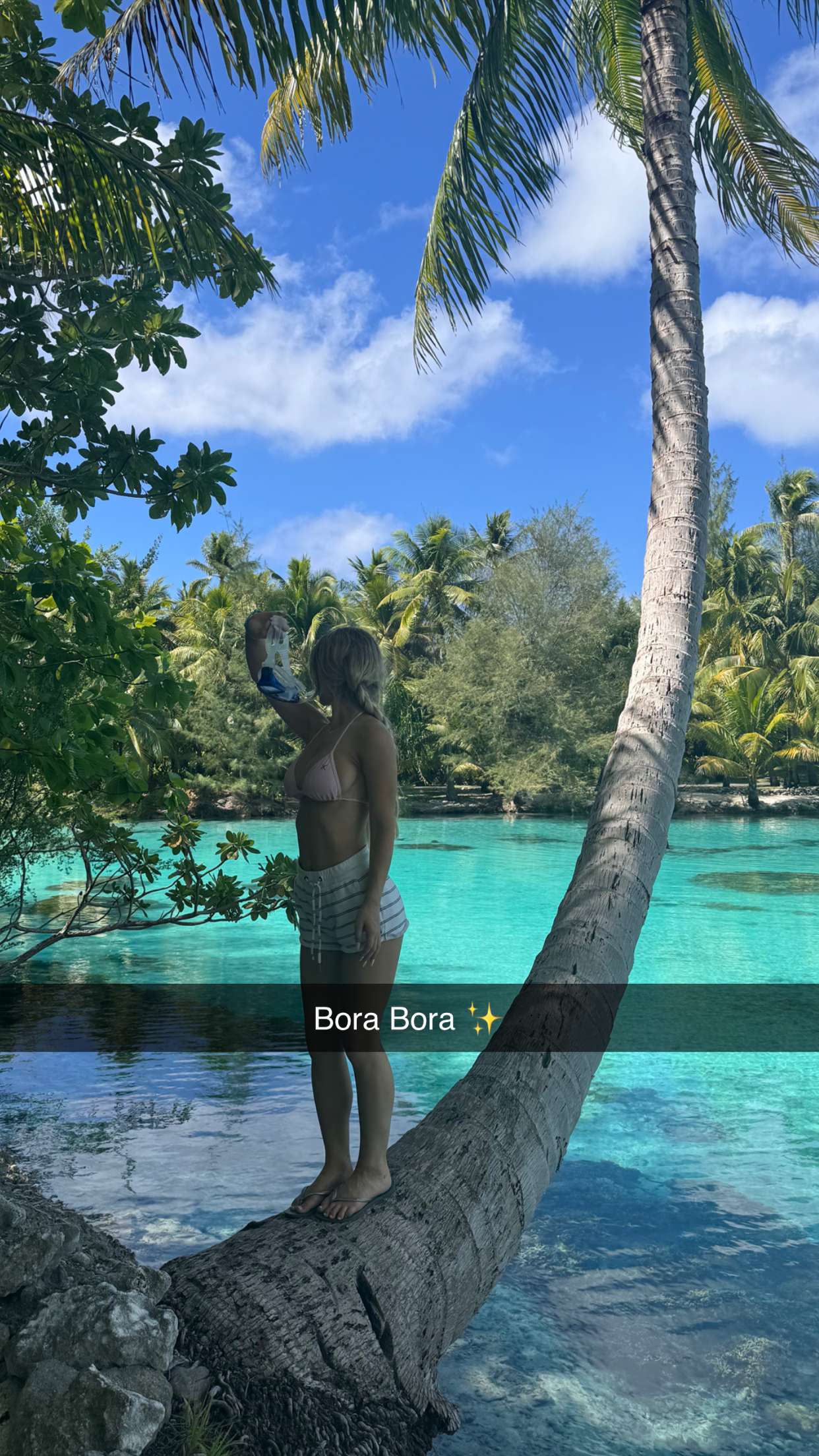 emilyelizabbeth snapchat image archive image