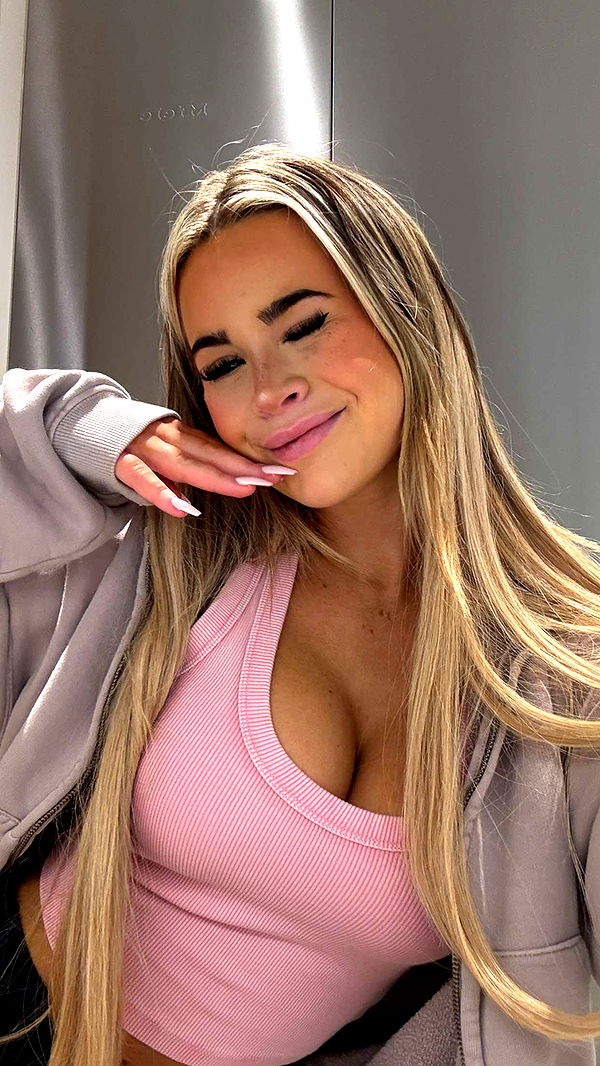 emilyelizabbeth image ~ Altpins