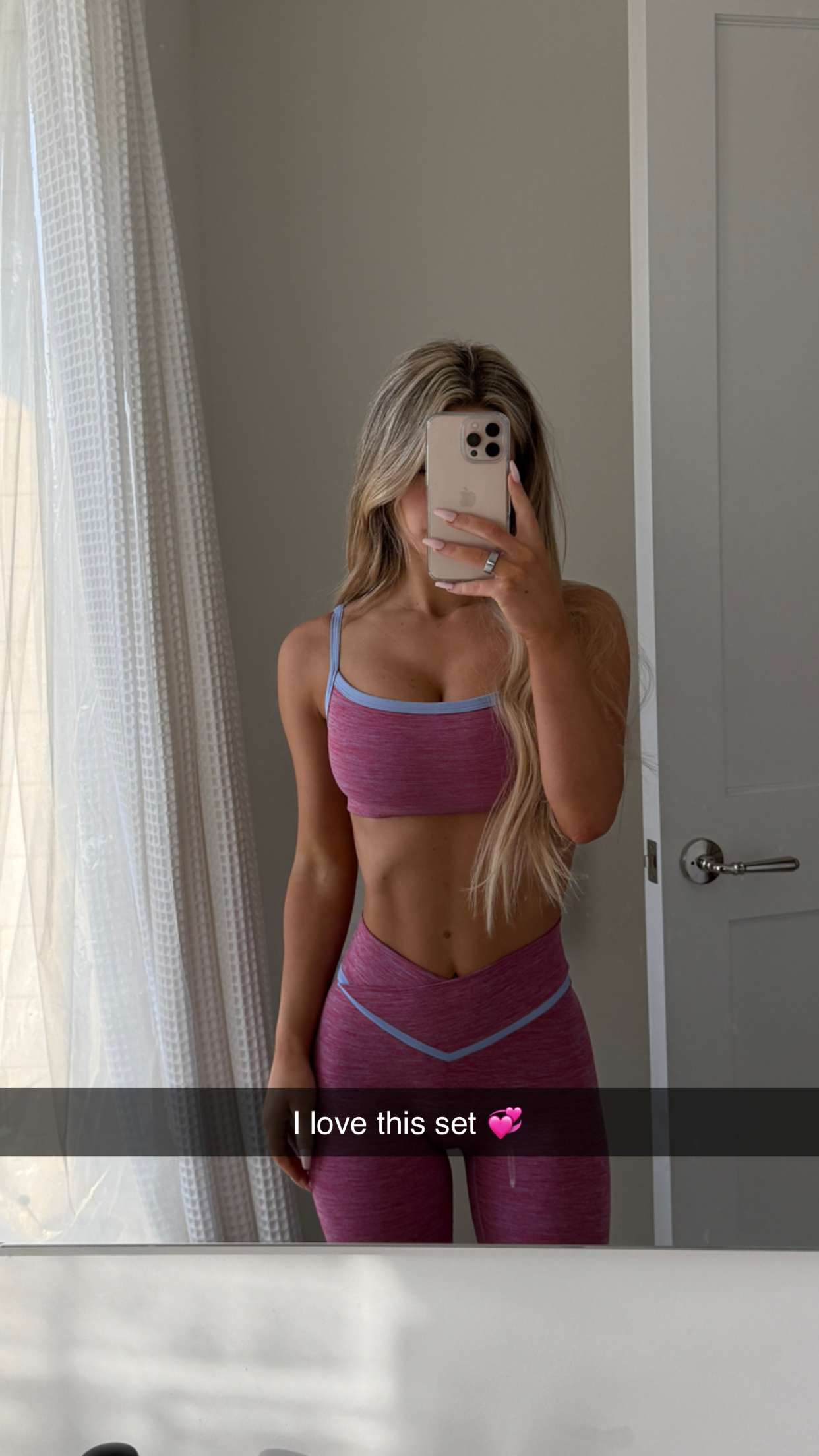 emilyelizabbeth snapchat image archive image