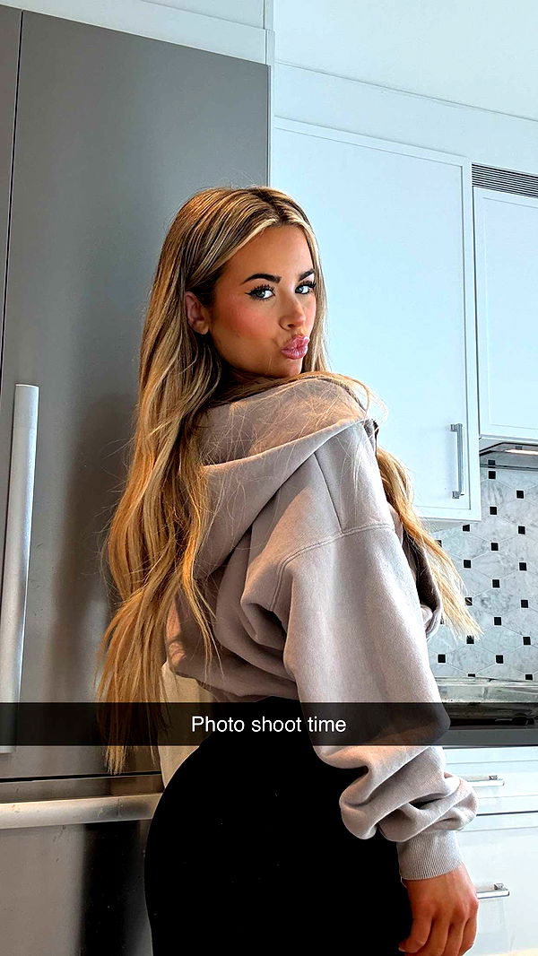 emilyelizabbeth image ~ Altpins