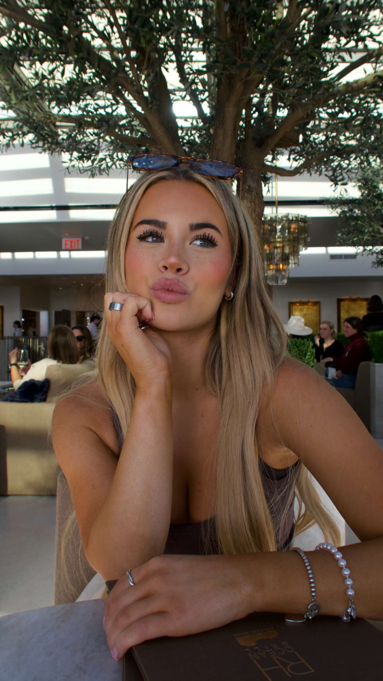 emilyelizabbeth snapchat image archive image